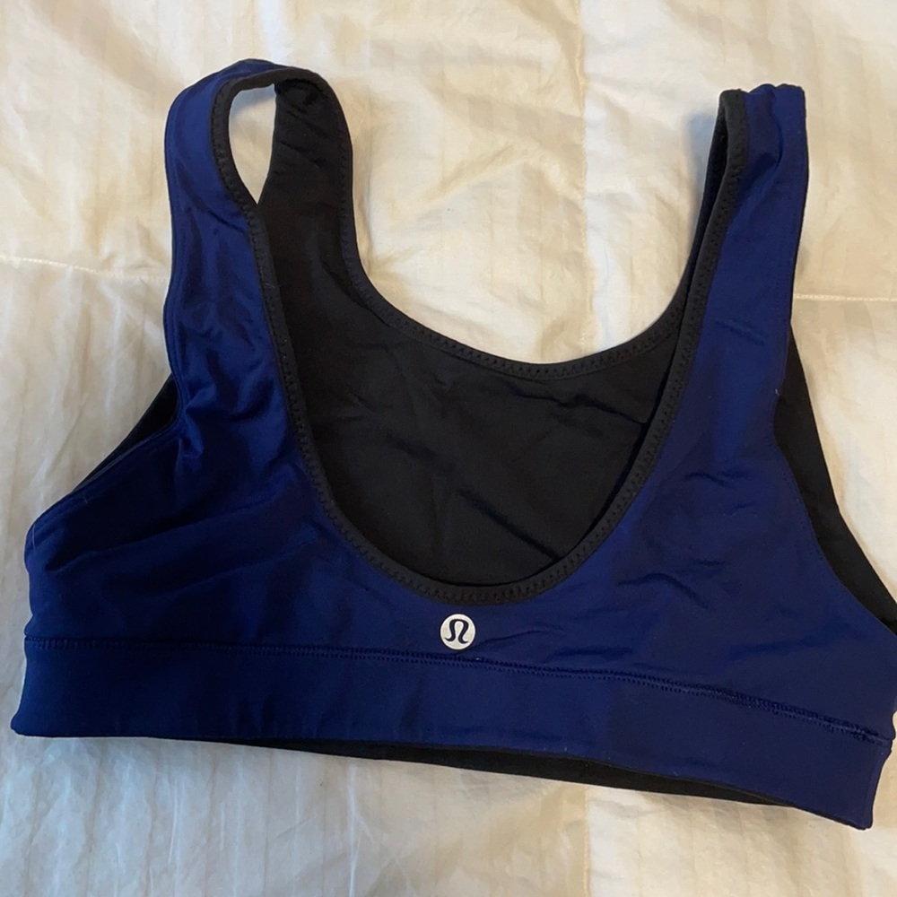 3/$10 Reversible Lululemon bra size 6